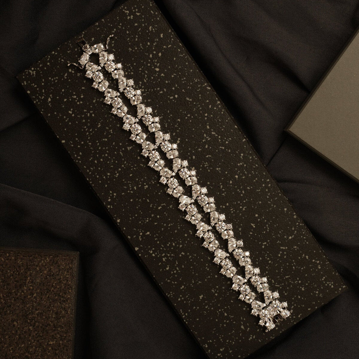 KAIA MULTI SHAPED TENNIS BRACELET